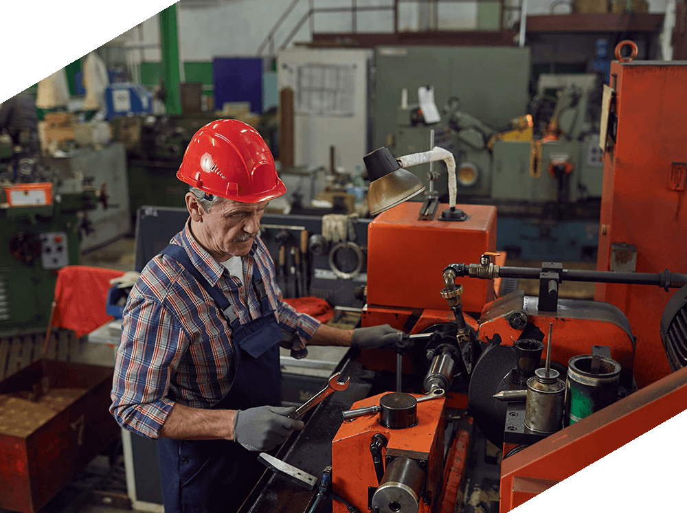 https://kadesiawelding.com/wp-content/uploads/2020/11/img-man-working-on-a-machine.png